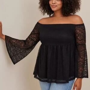 Stretch Lace Off-Shoulder Bell Sleeve Babydoll Top women’s 3x